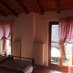 بيت شباب Cascina Respau